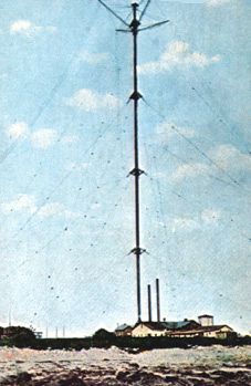 Антенная мачта в Брант Роке. Высота 450 футов (131 м)