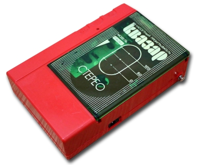 Портативный кассетный проигрыватель "Квазар П-405С"