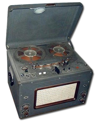 Стационарный катушечный магнитофон "МАГ-8М-II"