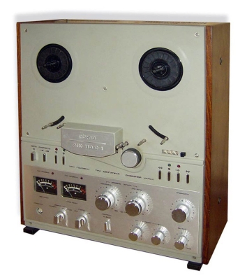 Стереофонический катушечный магнитофон "Союз-110-стерео"