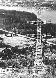Вид на экспериментальную ЧМ радиостанцию Армстронга &quot;W2XMN&quot;, 1938. Сохранилась в первозданном виде до настоящего времени