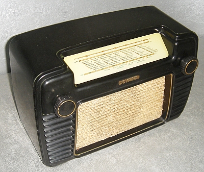 Радиоприемник Schaub Junior-50