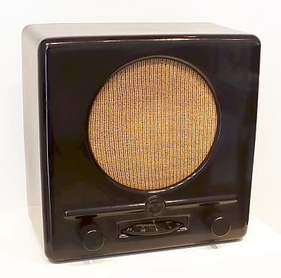 Ламповый регенеративный радиоприемник DKE-38
