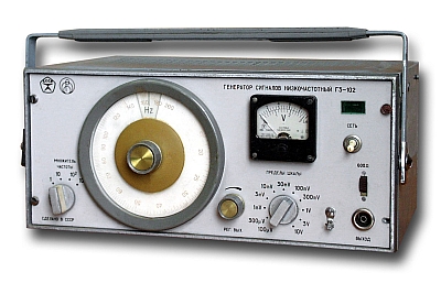 Генератор сигналов низкочастотный "Г3-102"