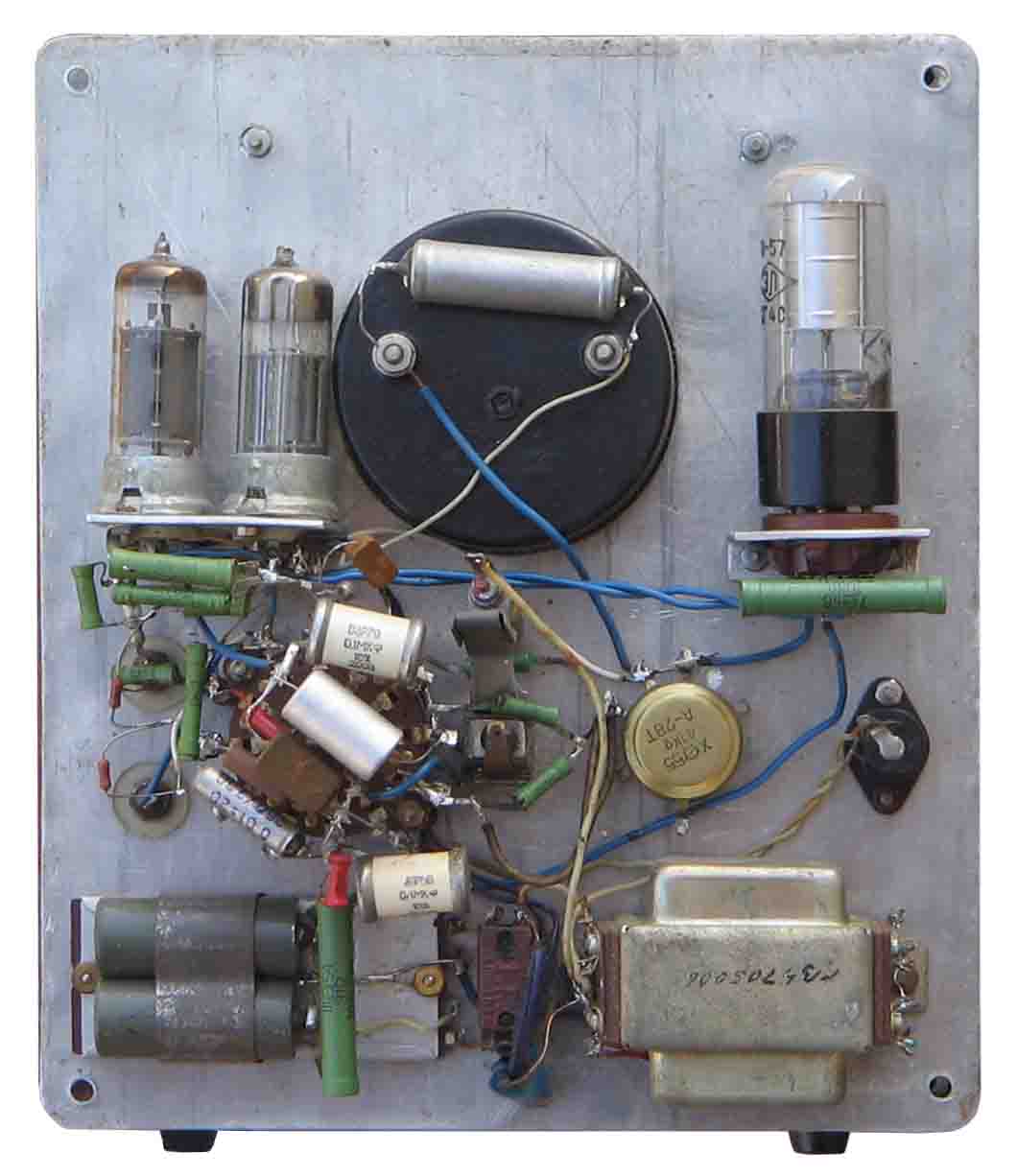 Прибор для измерения ёмкости конденсаторов. Сделан по описанию в журнале "Радио"