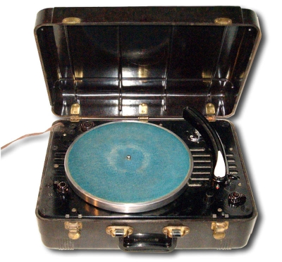 Универсальный радиограммофон "УП-2М" 